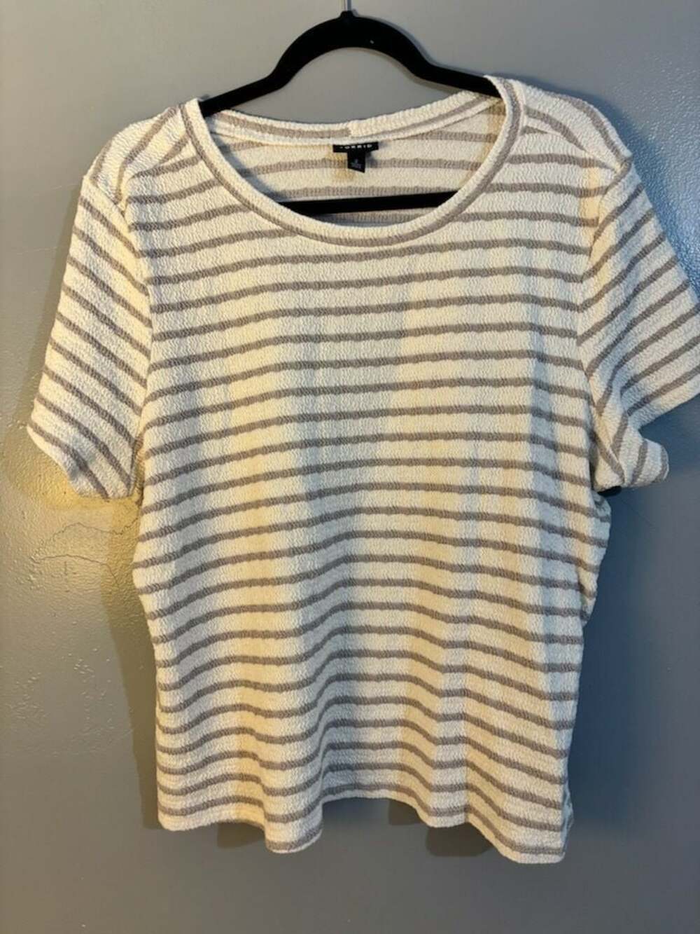 Torrid Women's Textured Crew Neck Short Sleeve Striped Tee 2